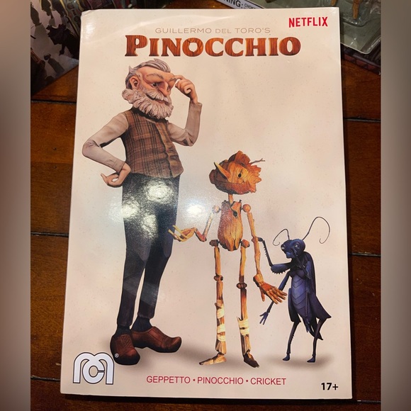 Guillermo del Toro PINOCCHIO limited Edition Set OSCAR Winner 2023 NWT - Picture 4 of 13